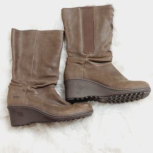 Keen Akita size 10 wedges